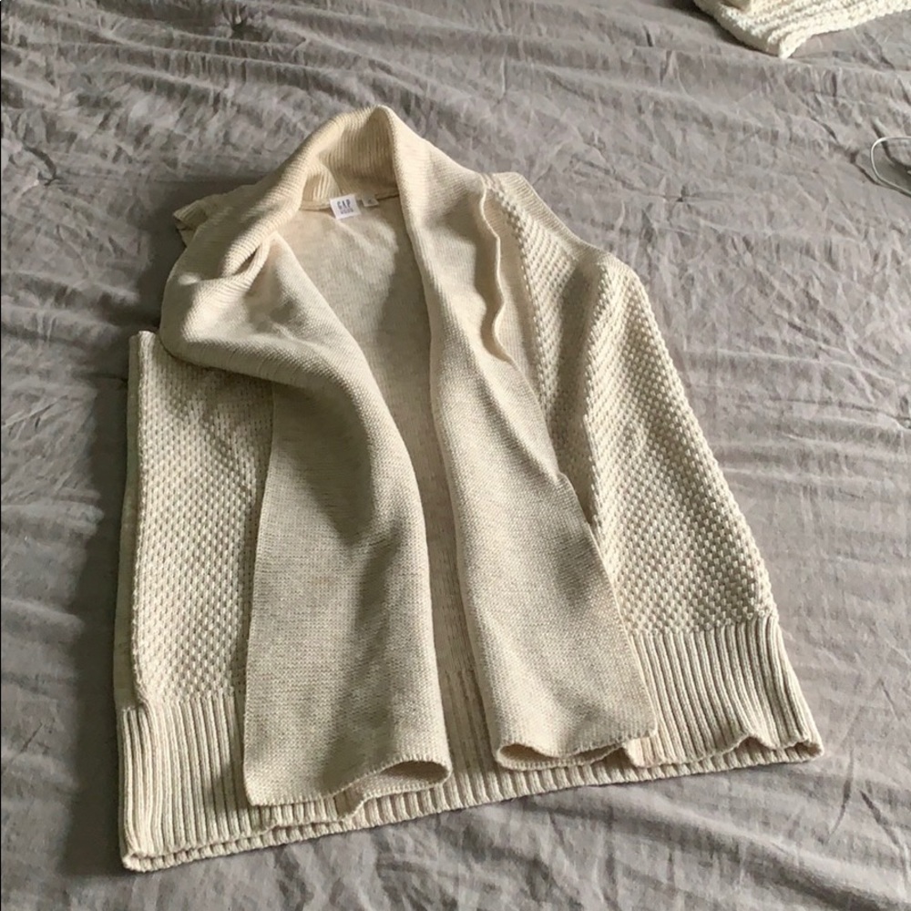 Tan and white multi knit sweater vest